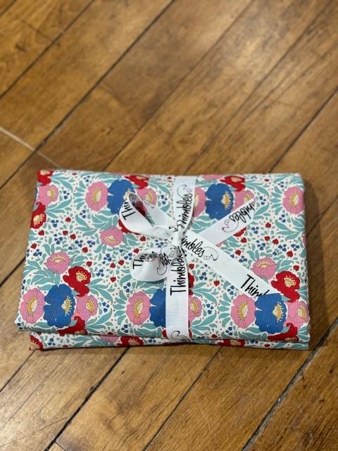 Brown Bag Mystery 2024 - Piece of Cake - Border Suggestion Tilda Jubilee Teal Anemone