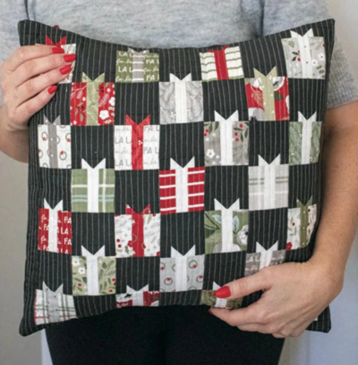 Giving Season Pillow Kit - Christmas Eve Mini Charms